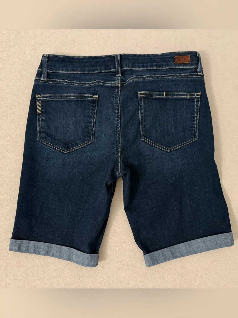 PAIGE Jax Knee Shorts 29 Kayla Dark Wash Stretch Denim Bermuda Cuffed